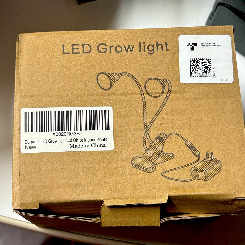 LED grow light for indoor vegetable plants